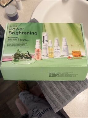 Clarity Power Brightening Serum Set — Green